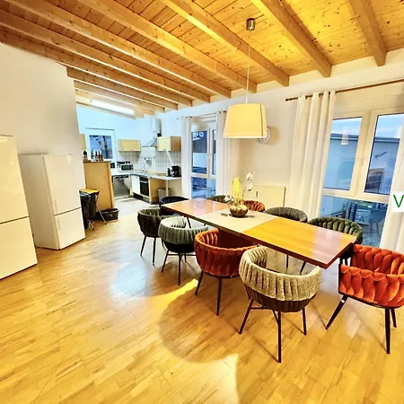 Event Haus Emg Für Familien Und Gruppen Bis 22 Personen Mit Partyraum Hockenheim
