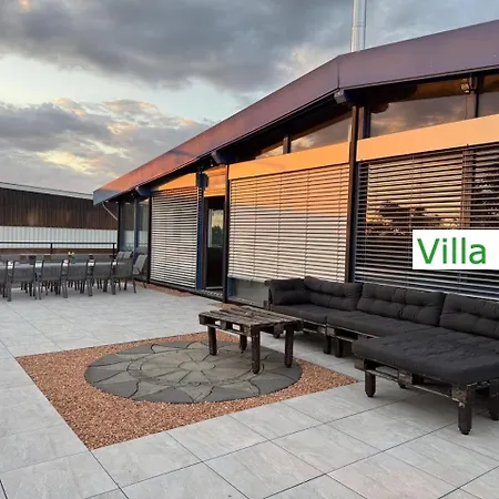 Event Haus Emg Fuer Familien Und Gruppen Bis 22 Personen Mit Partyraum Appartement *