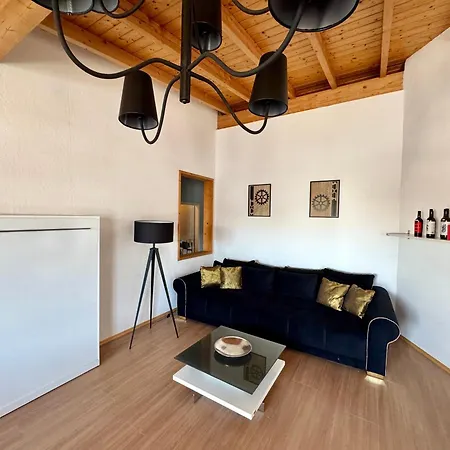 Event Haus Emg Fuer Familien Und Gruppen Bis 22 Personen Mit Partyraum Appartement Hockenheim